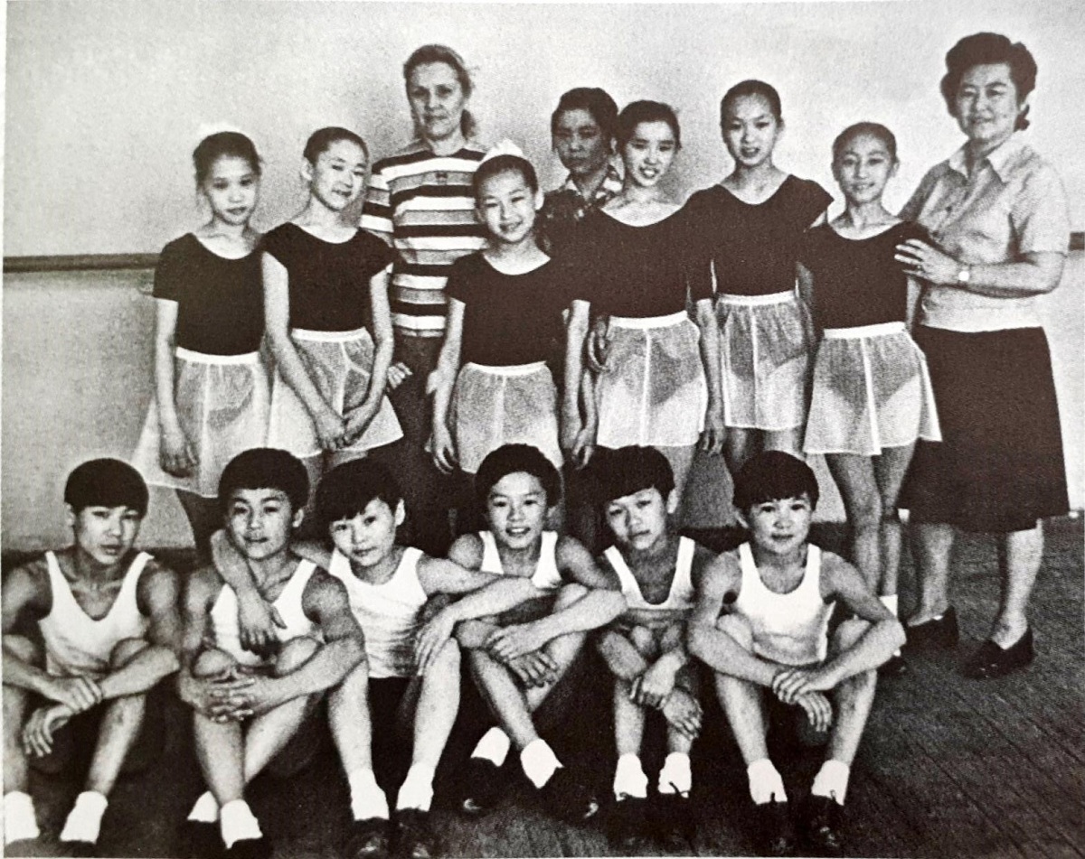 1983 оны Пермь хотын балетын сургуулийн сурагчид
