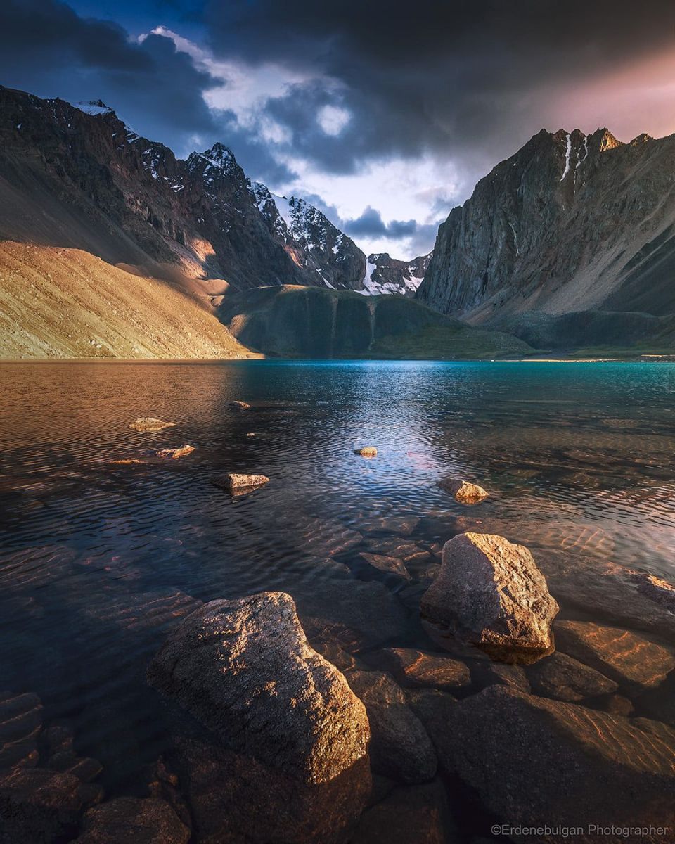 Увс аймаг-Хархираан уулсын үзэсгэлэн.