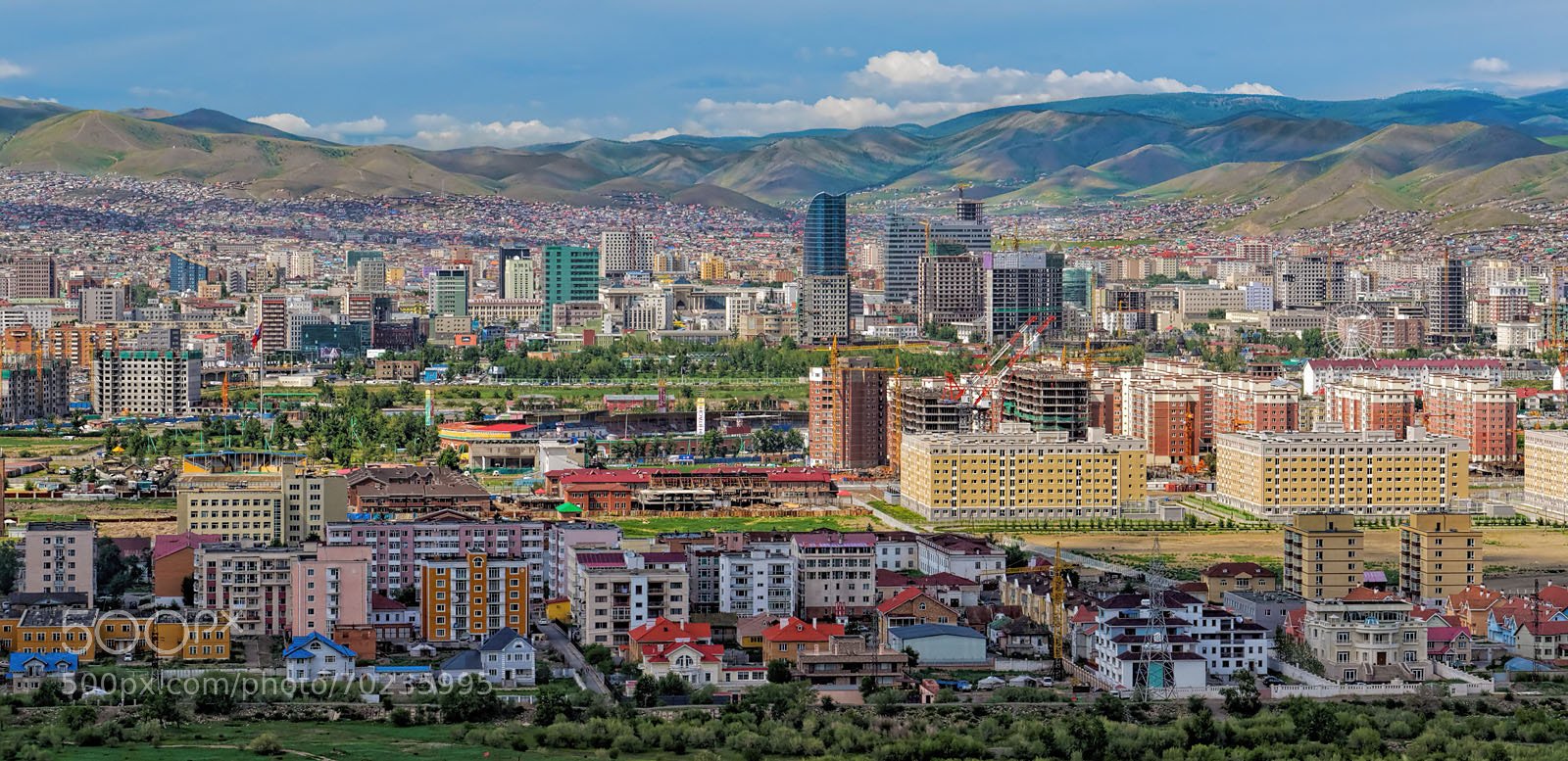 Столица улан батор страна. Монголия Улан Батор. Улаанбаатар Монголия. Улан Батор столица. Монголия горный Улан Батор.